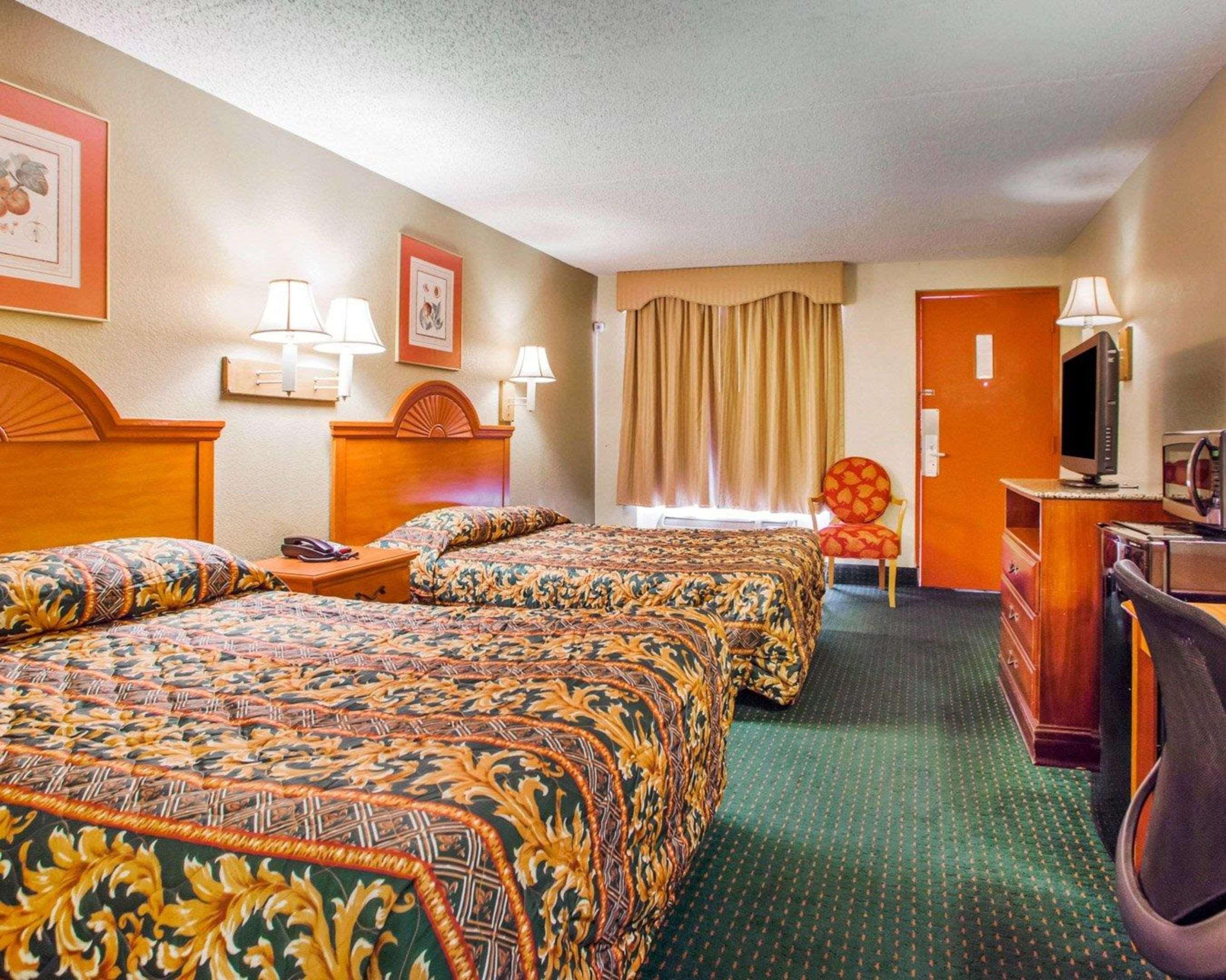 Rodeway Inn Mount Laurel Hwy 73 Exterior foto