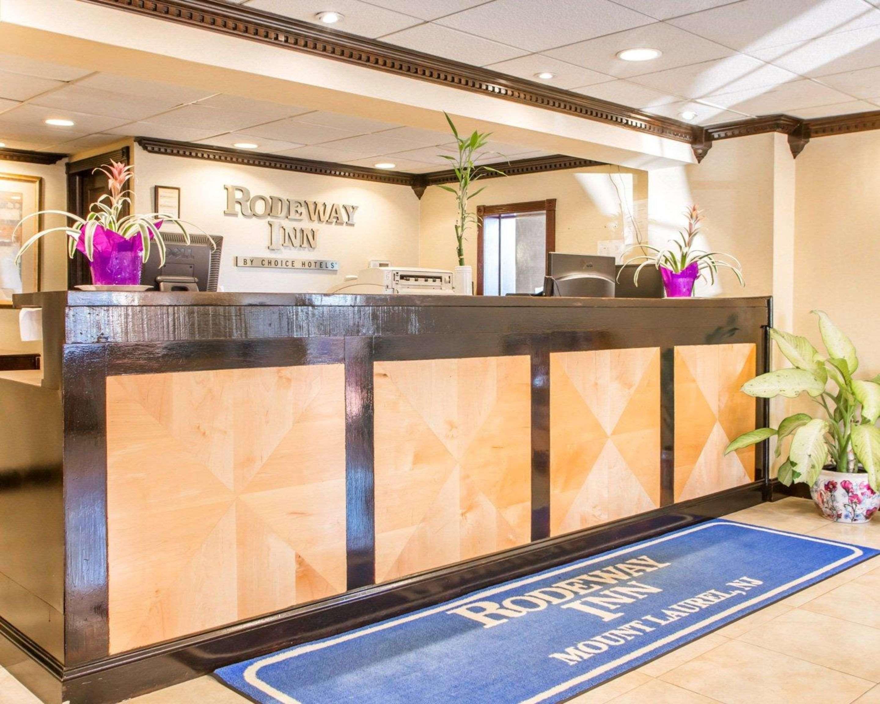 Rodeway Inn Mount Laurel Hwy 73 Exterior foto